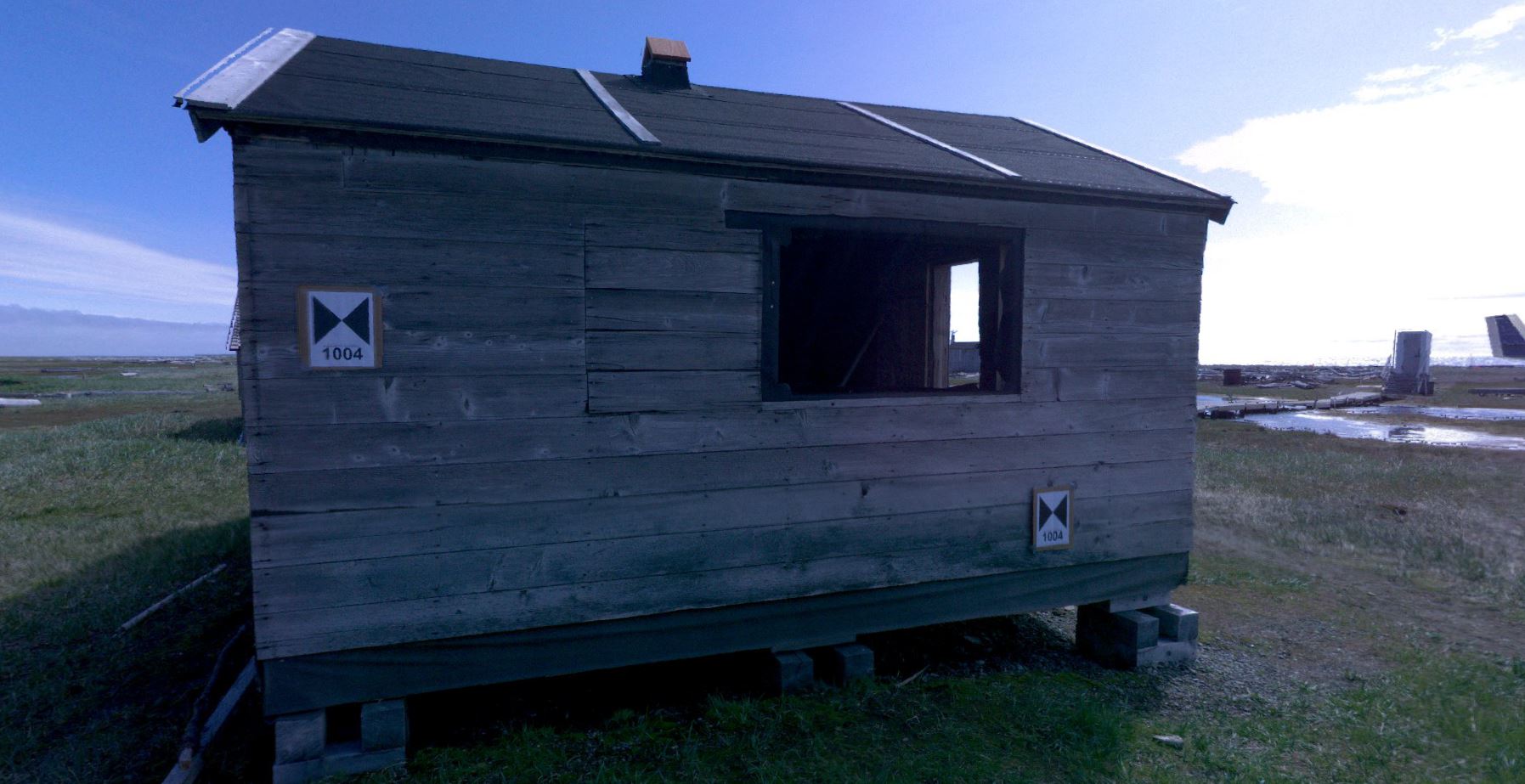 Panoramic view of scanning location 10 of the exterior of Small House no.11 on Herschel Island
