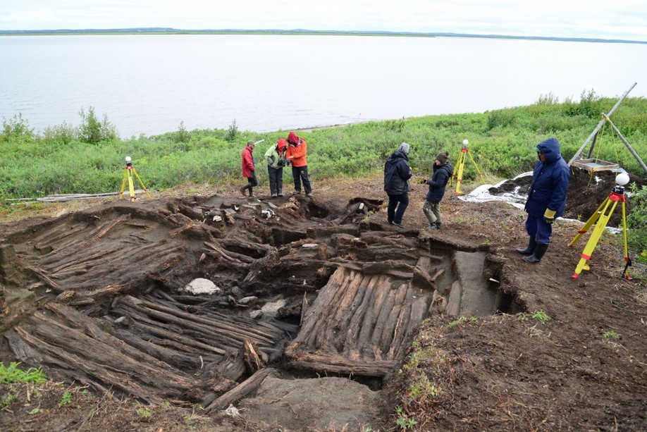 Preparing to scan the excavated house at Kuukpak